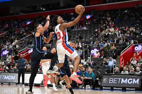 El escolta de los Pistons, Jaden Ivey, se fracturó el peroné