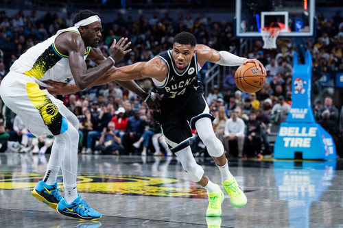 Giannis Antetokounmpo y Nikola Jokic lideran la votación de los fanáticos para el Juego de Estrellas